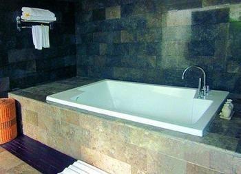 The Khayangan Dreams Umalas Villa *